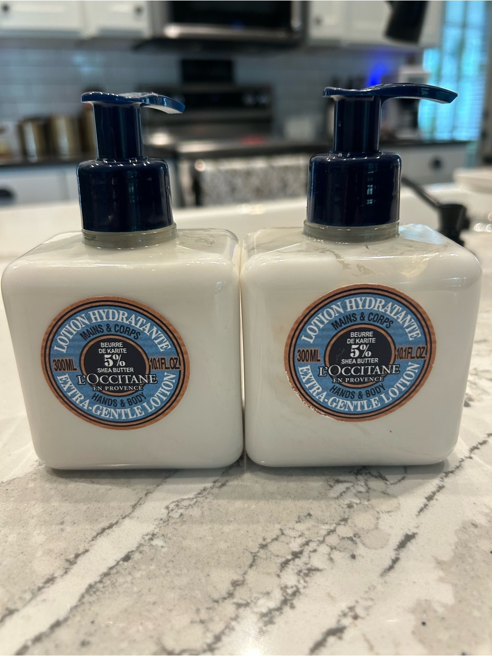 L'OCCITANE White Bottles with Dark Blue Pumps - Shea Butter Lotion (Pair)